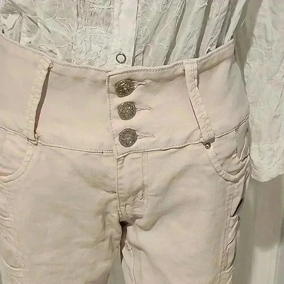 Kalowa pink jeans. very stretchy. - Picture 2 of 16